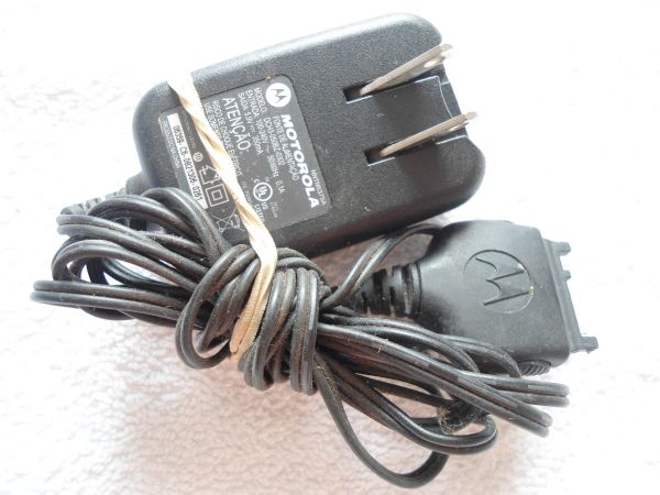 CARREGADOR DE TOMADA MOTOROLA